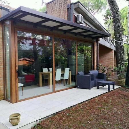 Villa A Schiera Raffinata Con Giardino Lignano Sabbiadoro Zewnętrze zdjęcie