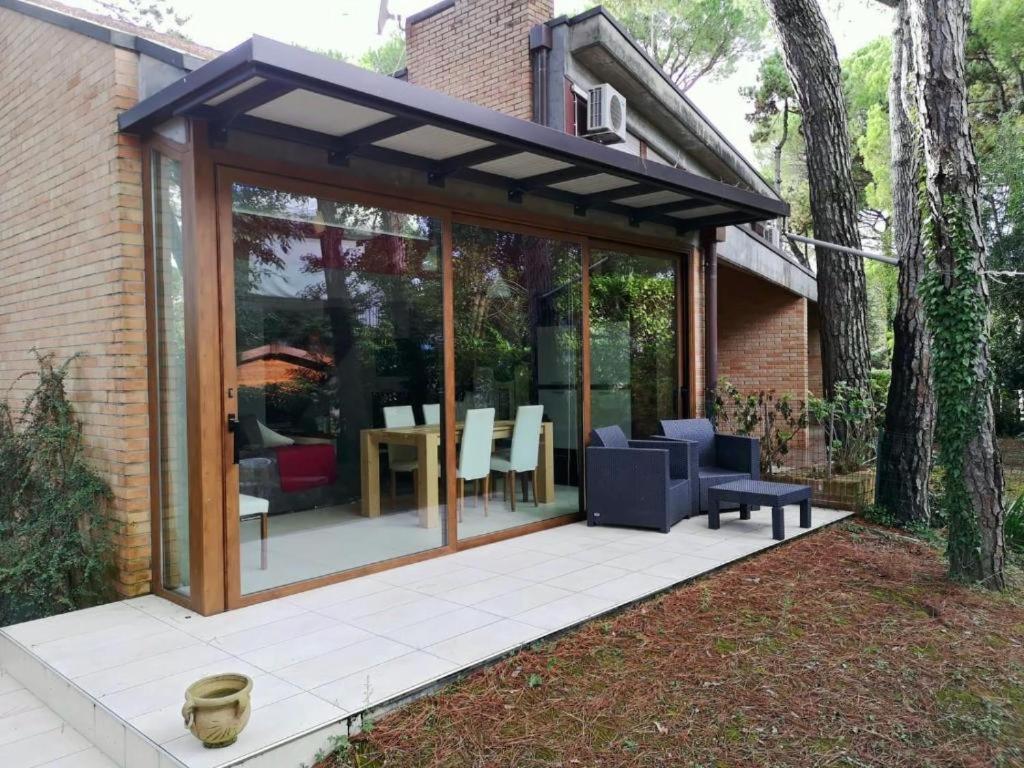 Villa A Schiera Raffinata Con Giardino Lignano Sabbiadoro Zewnętrze zdjęcie