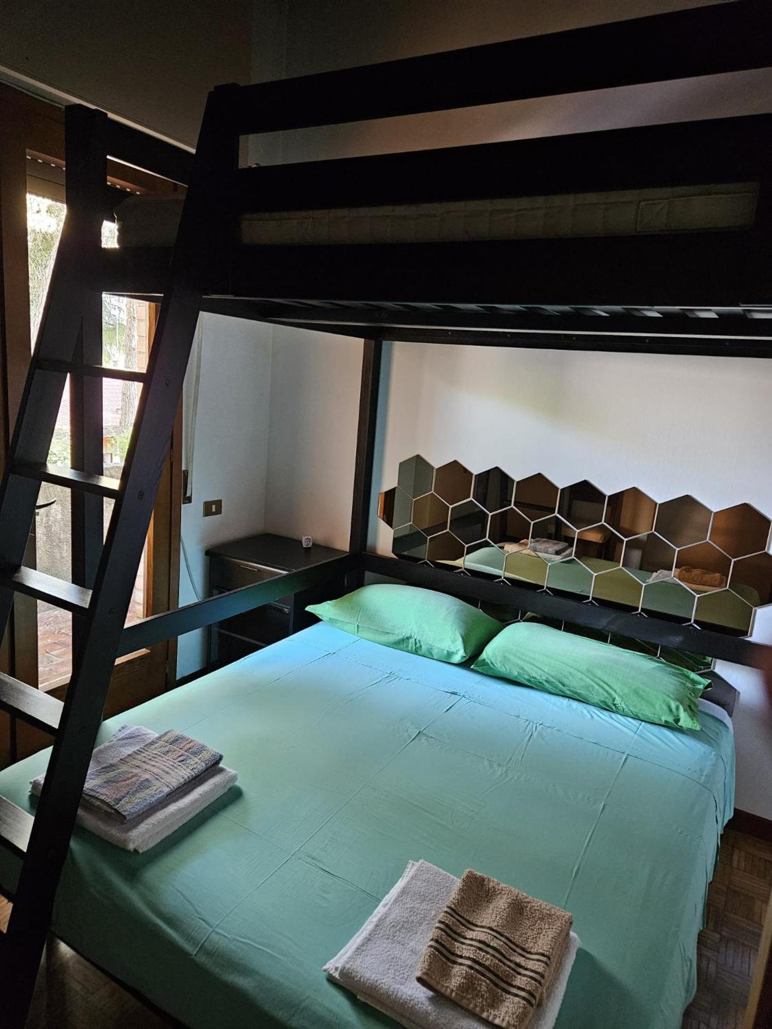 Villa A Schiera Raffinata Con Giardino Lignano Sabbiadoro Zewnętrze zdjęcie